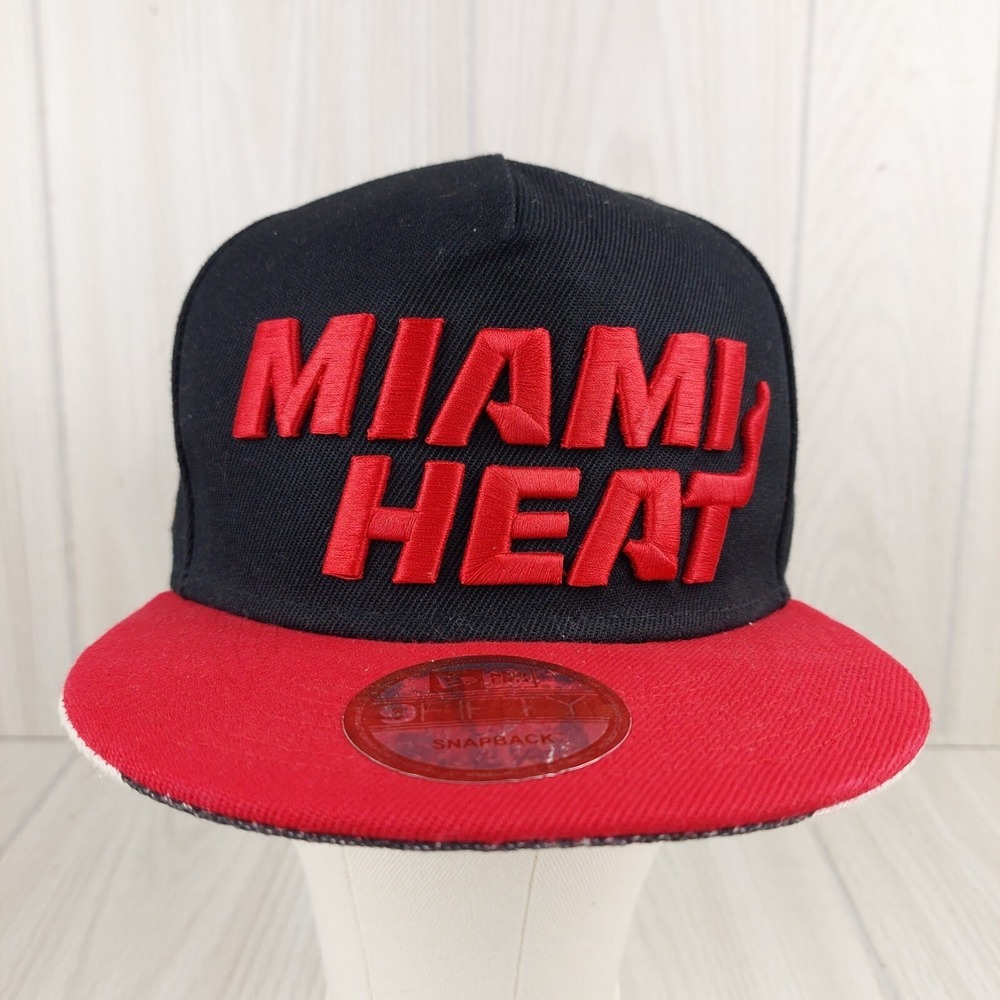 New Era Miami Heat Hat Mens OSFM Black Red Hardwood Classics 9FIFTY Snapback NBA